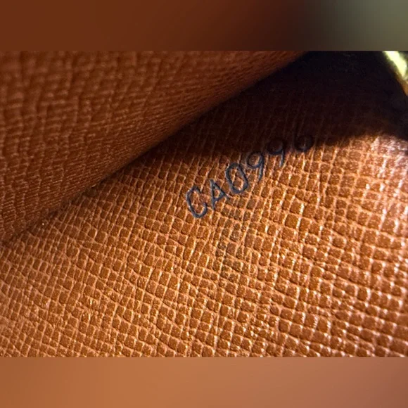 LOUIS VUITTON-CA0996 Monogram Canvas Full Wallet - Picture 9 of 9